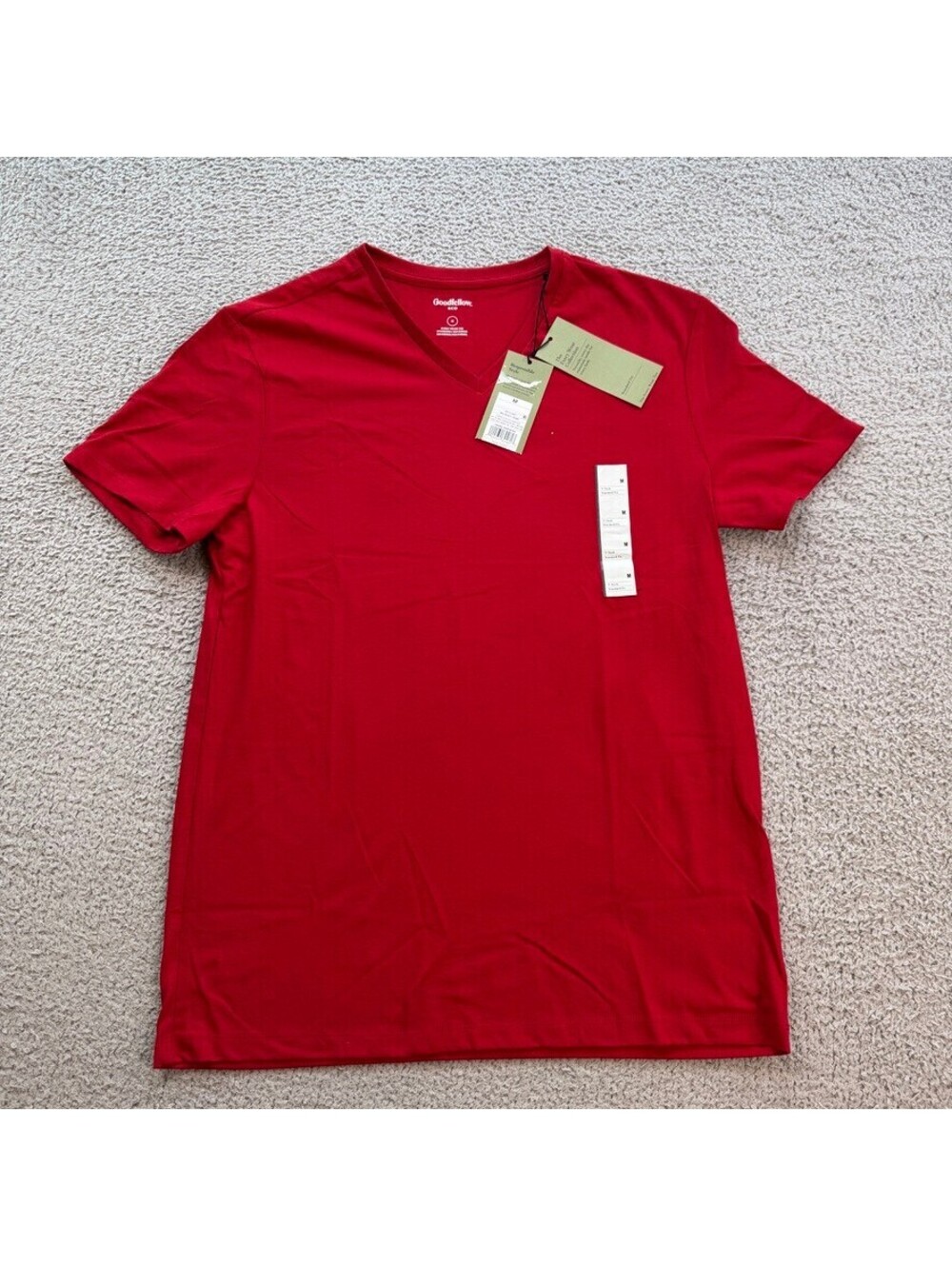 Goodfellow & Co Red V-Neck Short Sleeve Every Wear Tee Medium Standard Fit NWT